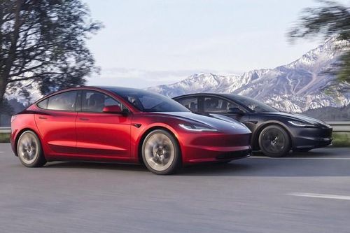 Cận cảnh xe điện Tesla Model 3 2024, phạm vi hoạt động tối đa 677 km