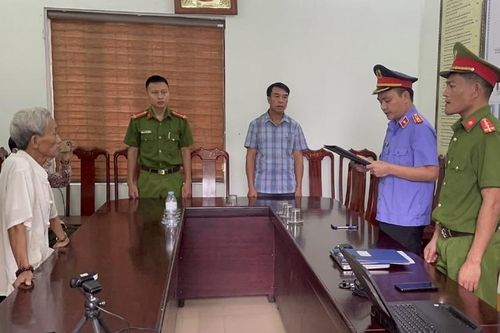 Cụ ông 'nổ' có mối quan hệ, lừa chiếm đoạt tiền chạy việc ở Hà Tĩnh