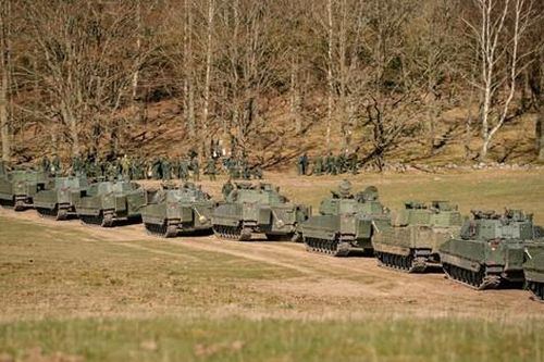 Ukraine 'bắt tay' với Thụy Điển sản xuất 1.000 xe chiến đấu bộ binh CV-90
