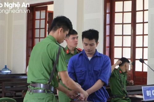 Bán ma túy cho công nhân, gã trai lĩnh án