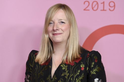 Nhà thiết kế Sarah Burton rời Alexander McQueen sau hơn 20 năm gắn bó