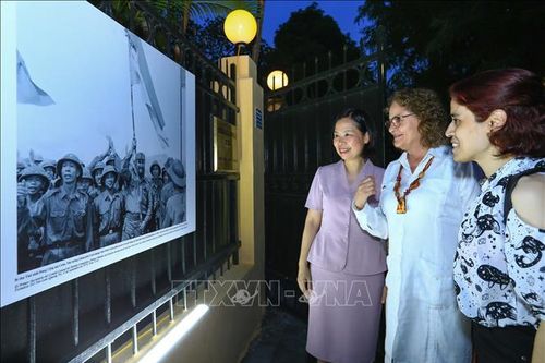 Lễ kỷ niệm và triển lãm ảnh 50 năm chuyến thăm đầu tiên của Tổng Tư lệnh Fidel Castro tới Việt Nam