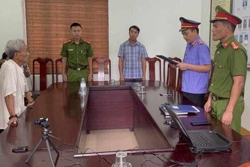 Bắt cụ ông 'nổ' quen lãnh đạo, lừa xin việc để chiếm đoạt tiền