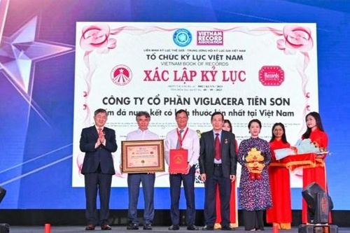 Viglacera vận hành dây chuyền sản xuất đá nung kết