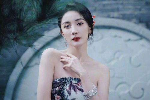 Đúng ngày sinh nhật, Dương Mịch được người yêu 6 năm trước bày tỏ tình cảm