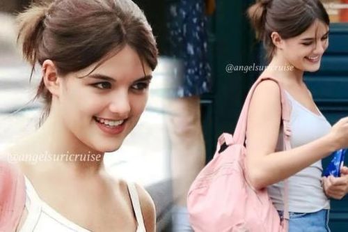 Suri Cruise gây ấn tượng với khoảnh khắc cười rạng rỡ trên phố