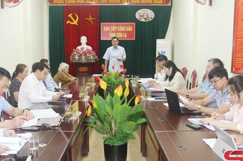 Đồng chí Bí thư Tỉnh ủy tiếp công dân định kỳ tháng 9