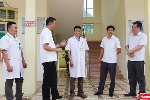 Kiểm tra tiến độ xây dựng xã nông thôn mới tại huyện Thuận Châu