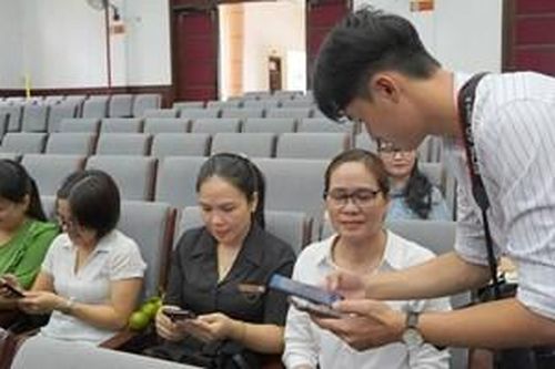 Thanh toán học phí không dùng tiền mặt