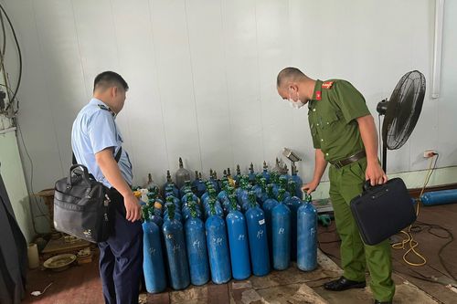 Bắc Ninh: Xử phạt hành chính, buộc tiêu hủy trên 380 kg khí cười