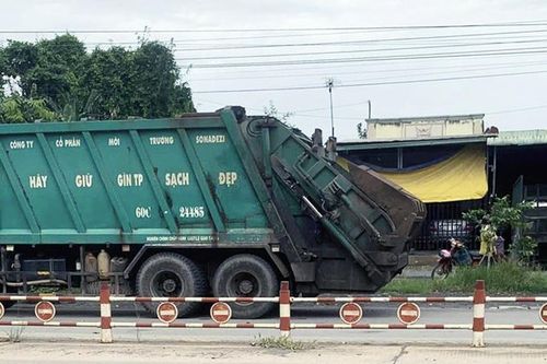 Đồng Nai: Tạm giữ tài xế xe rác vượt ẩu gây tai nạn khiến 1 học sinh tử vong