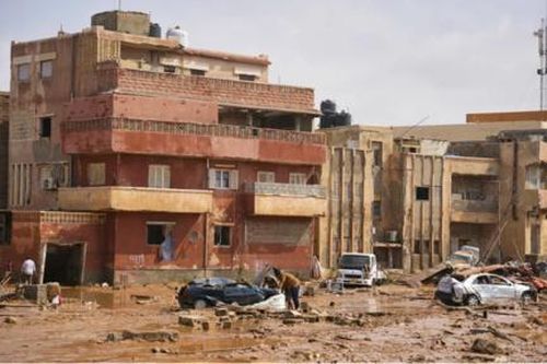 Lũ lụt thảm khốc tại Libya khiến ít nhất 2.000 người chết, 6.000 người mất tích