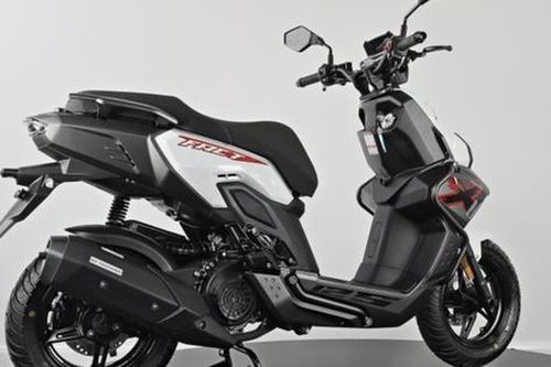Xe ga mới siêu đẹp, giá siêu rẻ, xứng đáng đẩy SH 125i vào thế nguy