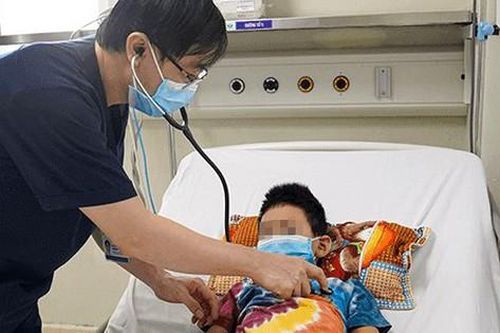 Sốt xuất huyết, đau mắt đỏ, tay chân miệng đang gia tăng, làm sao để phòng bệnh cho trẻ?