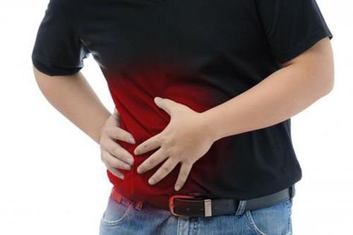 Nghĩ bị ngộ độc hải sản hóa ra 'bục' ruột thừa, dấu hiệu nào nhận biết?