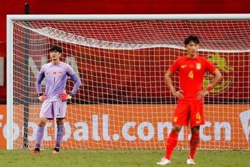 Tuyển Trung Quốc thua đau trước khi tái đấu Việt Nam