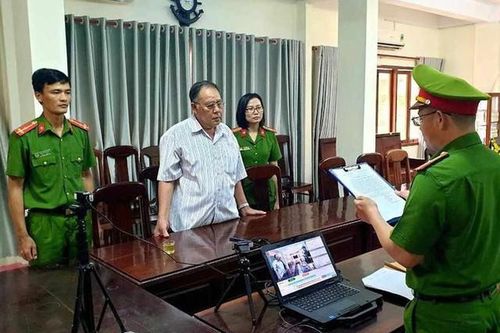 Khởi tố nguyên Chủ tịch UBND và nguyên Giám đốc Sở Tài chính tỉnh Phú Yên