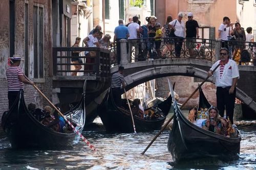 Từ 2024, Venice thử nghiệm thu phí tham quan trong ngày