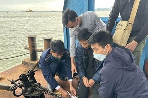 Hoạt động buôn bán, vận chuyển trái phép chất ma túy - 'Nóng' cả đường biển, đường hàng không, bưu điện