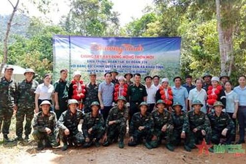 Con đường thắm tình quân dân