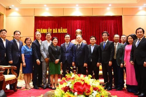 Bí thư Thành ủy Nguyễn Văn Quảng tiếp Tổng giám đốc Tổ hợp Samsung Việt Nam