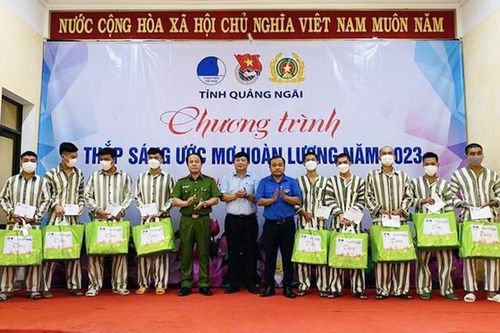 Phối hợp tổ chức chương trình 'Thắp sáng ước mơ hoàn lương năm 2023'