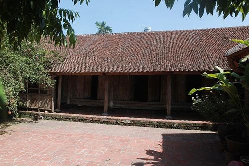 Có gì trong ngôi nhà cổ gần 400 tuổi ở Hà Nội?