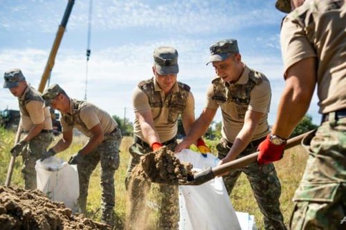 Romania xây hầm tránh bom gần biên giới Ukraine