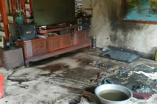 Hưng Yên: Người phụ nữ đốt nhà mẹ đẻ lĩnh án 22 năm 6 tháng tù