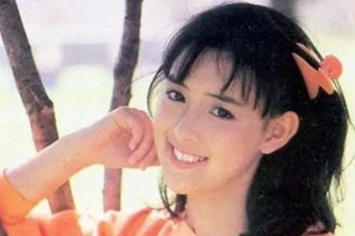 Số phận những em gái quốc dân ở showbiz