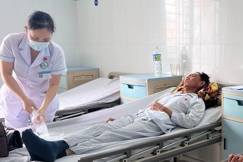 Sức khỏe của các nạn nhân vụ xe khách va chạm xe tải ở Kon Tum