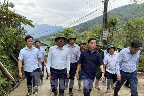 Phó Thủ tướng Trần Hồng Hà vào tâm lũ chỉ đạo khắc phục hậu quả thiên tai