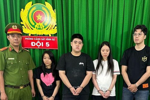 Triệt phá sòng poker ẩn mình trong chung cư cao cấp ở TP.HCM
