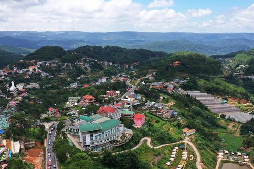 Đề xuất miễn các loại thuế về đất đai cho đồng bào dân tộc thiểu số thiếu đất