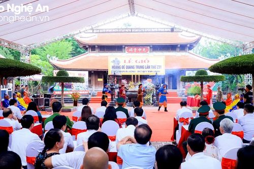 Trang trọng Lễ giỗ Hoàng đế Quang Trung lần thứ 231 tổ chức tại thành phố Vinh, Nghệ An