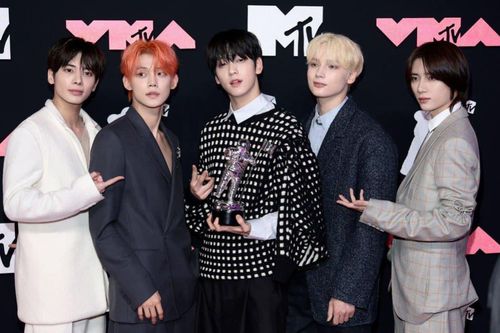 Stray Kids và TXT 'thắng lớn' tại VMAs 2023: Kết quả gây tranh cãi