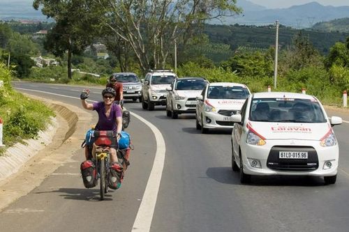 Hút khách du lịch đường bộ, Bộ Giao thông vận tải sửa quy định khách ngoại đưa ô tô vào Việt Nam