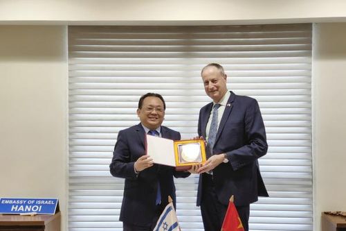 Phó Chủ tịch Thường trực UBND tỉnh Lê Hữu Hoàng làm việc với Đại sứ Israel tại Việt Nam