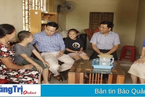 Báo Quảng Trị, Công ty Cổ phần Tổng công ty Thương mại Quảng Trị: Nhận bảo trợ 2 cháu bé mồ côi