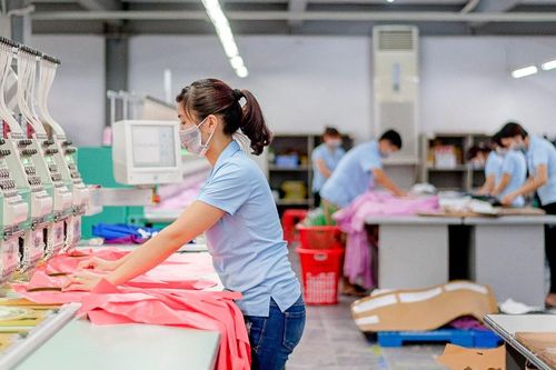 May Sông Hồng: Đơn hàng sẽ dồi dào trở lại từ quý 4, cổ phiếu MSH tăng 'nóng'