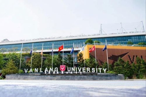 Trường Đại học Văn Lang sử dụng nhiều lao động nước ngoài không phép