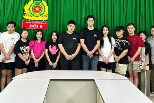 Triệt phá đường dây đánh bài Poker trong chung cư Gold View cao cấp