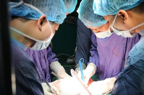 Người vợ vượt qua nỗi đau và sự can ngăn, thực hiện tâm nguyện hiến tạng khi chồng qua đời