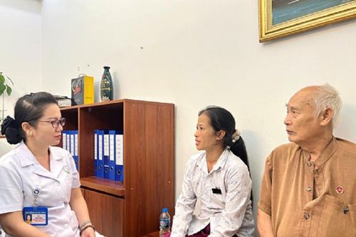 Người phụ nữ giúp chồng thực hiện ước nguyện cuối cùng hiến tạng cứu người
