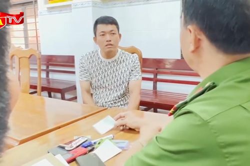 Bé trai 4 tuổi bị người yêu cũ của mẹ chở đi chơi rồi ném xuống sông