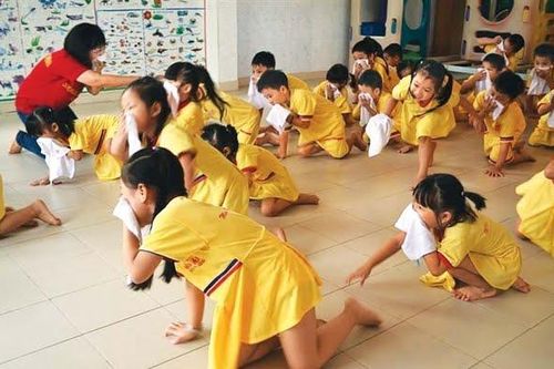 Kỹ năng thoát hiểm cho trẻ em trong đám cháy
