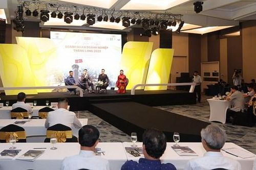 Tôn vinh doanh nghiệp, doanh nhân tiêu biểu