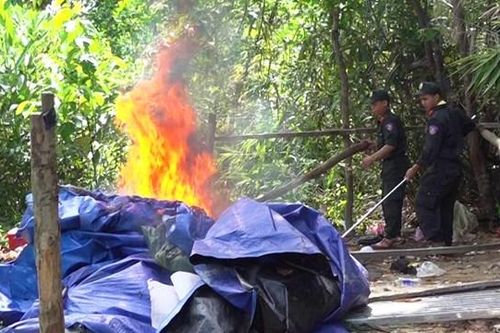 Quảng Nam: Đẩy đuổi 20 đối tượng khai thác vàng trái phép ở Bồng Miêu