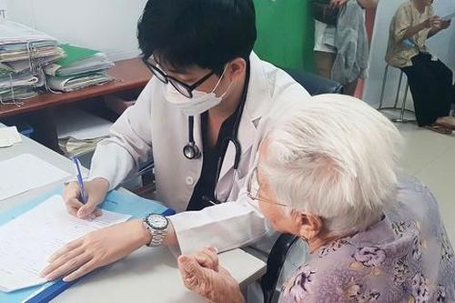 Điều kiện cấp lại Chứng chỉ hành nghề với chuyên khoa khác