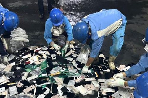 Tiêu hủy lô hàng hóa vi phạm trị giá 2 tỷ đồng